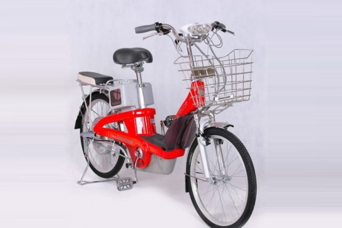 Xe đạp điện là chiếc xe đạp nhưng sở hữu động cơ điện được sử dụng cho động cơ đẩy